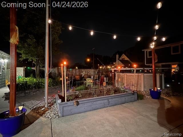 653 Chestnut Street, Wyandotte, MI 48192