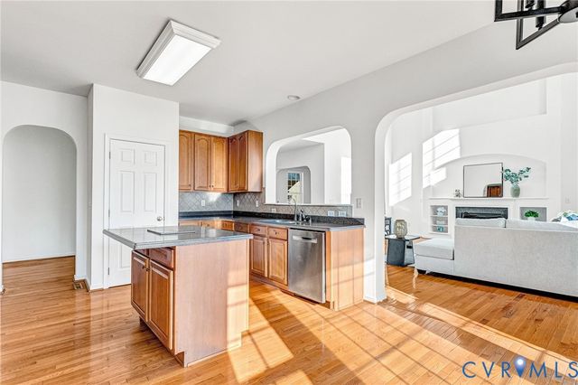 2719 Mill Flume Dr, Midlothian, VA 23112