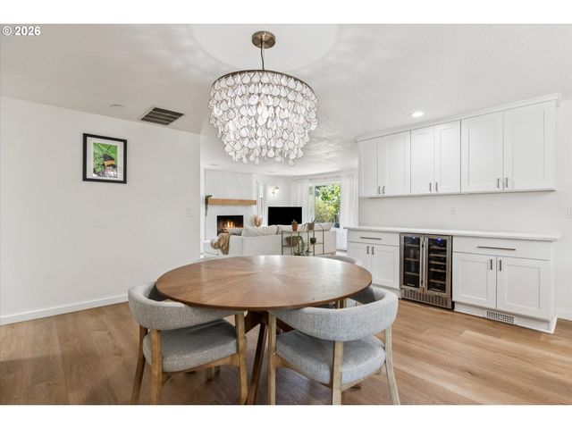 6642 N DELAWARE Ave, Portland, OR 97217