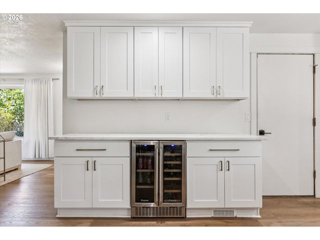 6642 N DELAWARE Ave, Portland, OR 97217