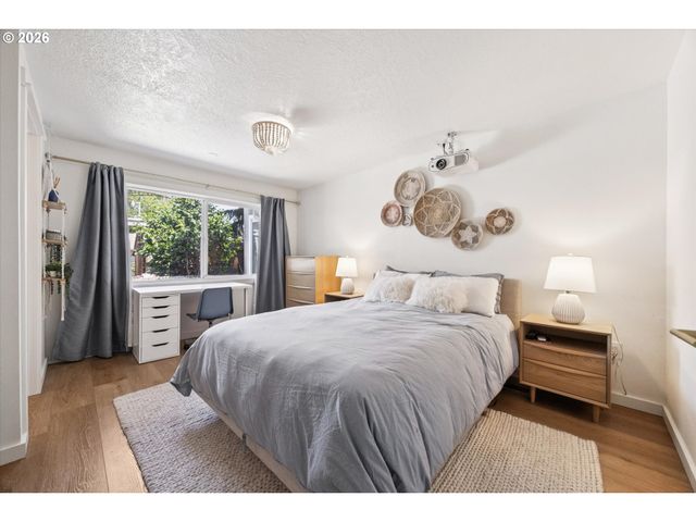 6642 N DELAWARE Ave, Portland, OR 97217