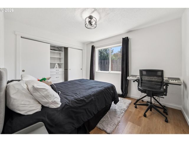 6642 N DELAWARE Ave, Portland, OR 97217