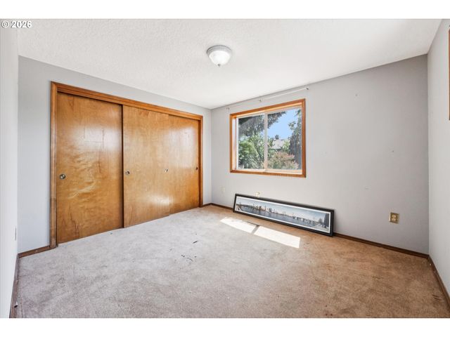 6642 N DELAWARE Ave, Portland, OR 97217