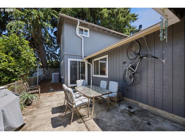 6642 N DELAWARE Ave, Portland, OR 97217