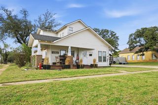421 S McAmis Street, Breckenridge, TX 76424