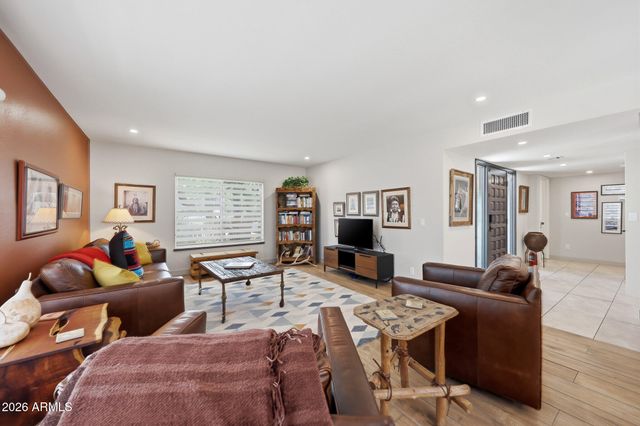 37801 N CAVE CREEK Road 30, Cave Creek, AZ 85331