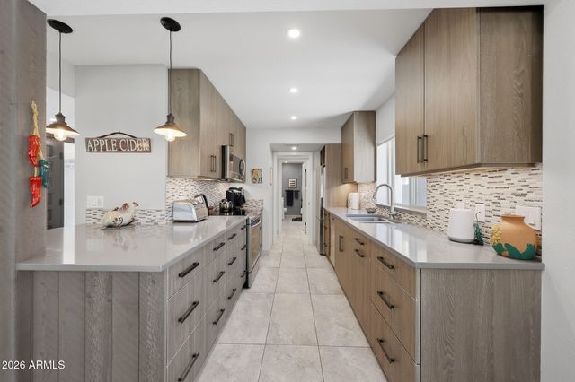 37801 N CAVE CREEK Road 30, Cave Creek, AZ 85331
