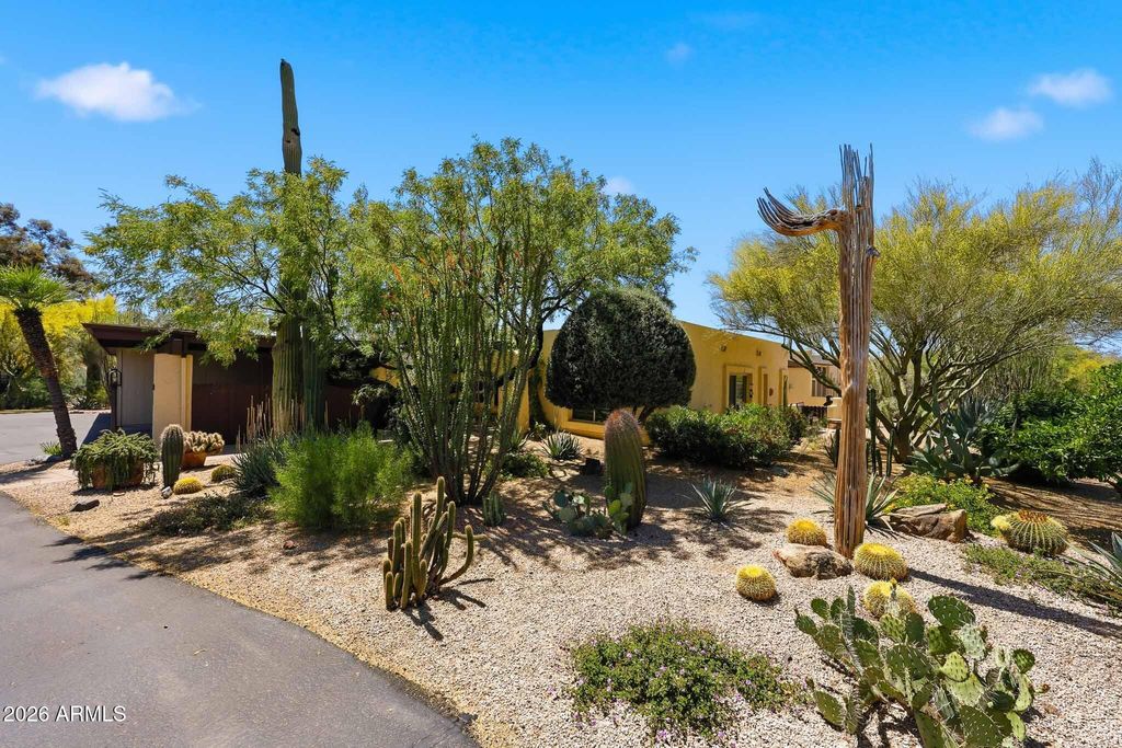 37801 N CAVE CREEK Road 30, Cave Creek, AZ 85331