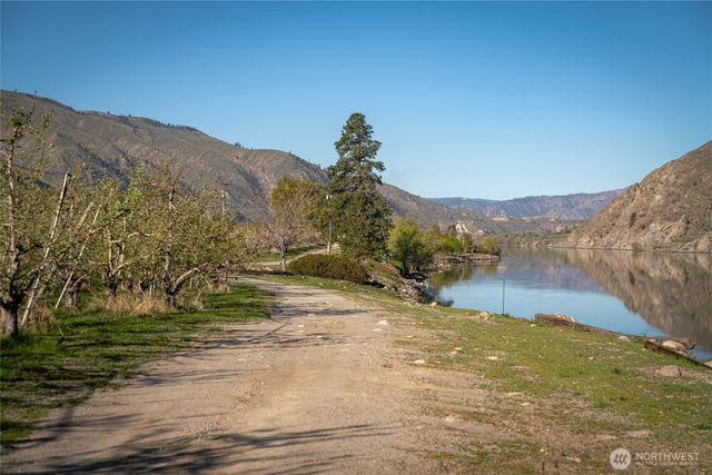 23041 State Highway 97, Orondo, WA 98843