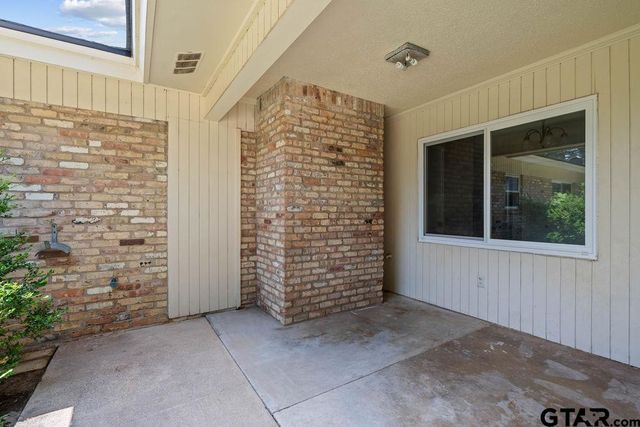 2802 Anita Ln, Tyler, TX 75703