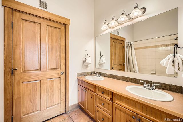 53 Hunki Dori Court 8905, Dillon, CO 80435