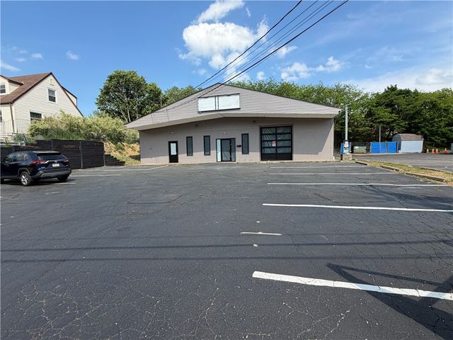 9120 Perry Hwy, Mccandless, PA 15237