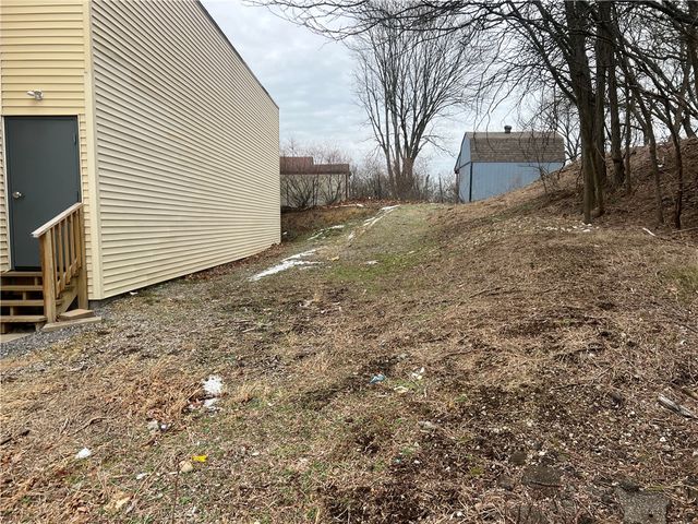 9120 Perry Hwy, Mccandless, PA 15237