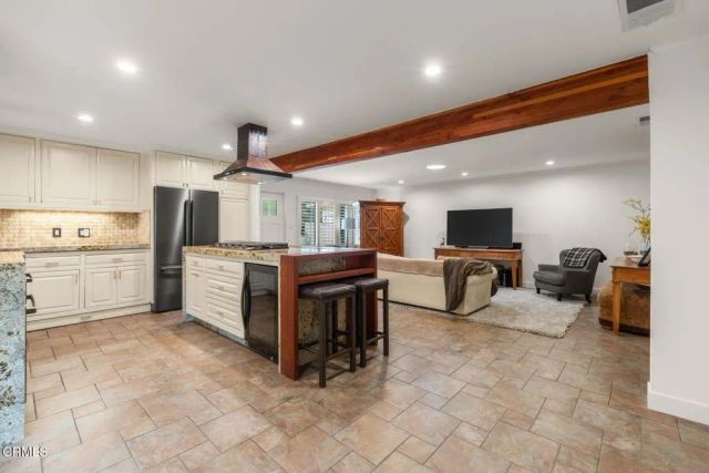 10674 Creek Road, Ojai, CA 93023