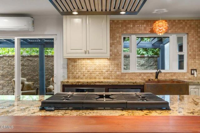 10674 Creek Road, Ojai, CA 93023