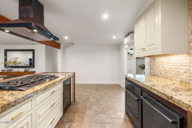 10674 Creek Road, Ojai, CA 93023