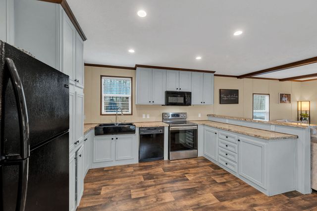 6126 Calvin Potts Rd, Primm Springs, TN 38476