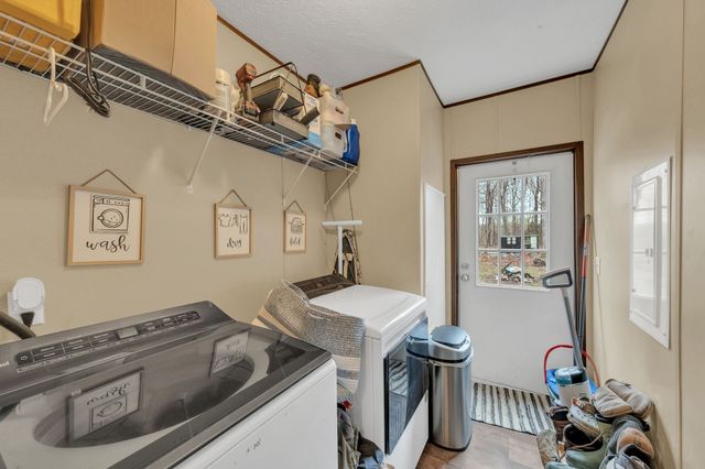 6126 Calvin Potts Rd, Primm Springs, TN 38476