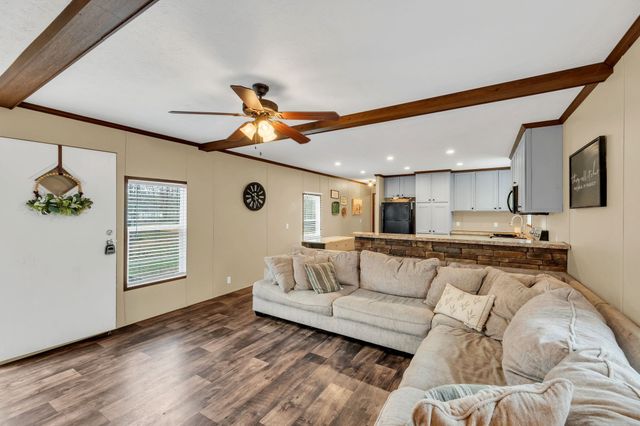 6126 Calvin Potts Rd, Primm Springs, TN 38476