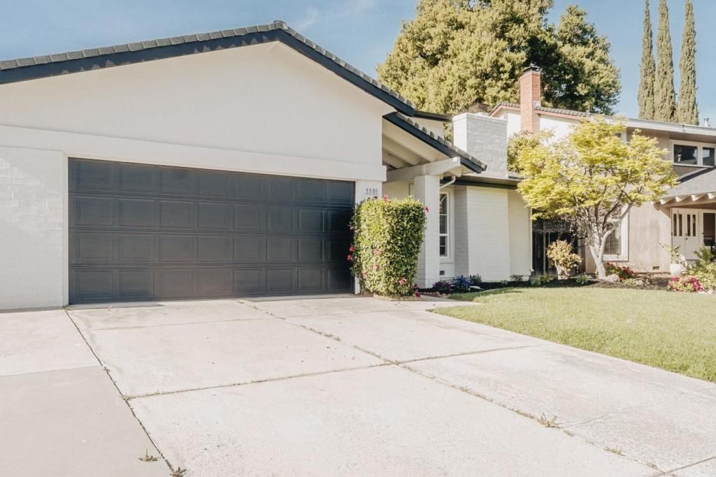 Image 4 of property listing at 5506 Century Park Way, San Jose, CA 95111