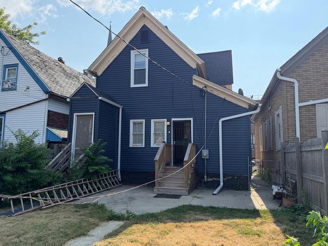 1427 N 24th PLACE, Milwaukee, WI 53205