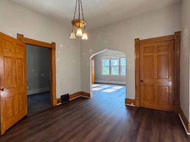 1427 N 24th PLACE, Milwaukee, WI 53205