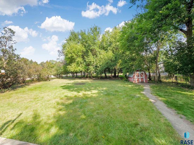 2894 E Old Orchard Trl, Sioux Falls, SD 57103