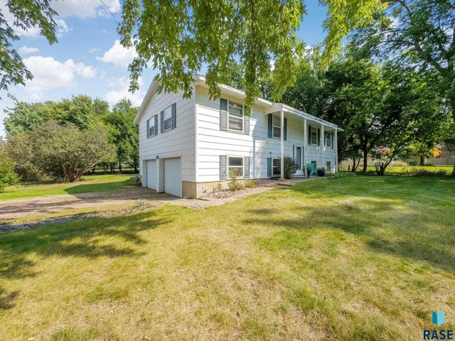 2894 E Old Orchard Trl, Sioux Falls, SD 57103
