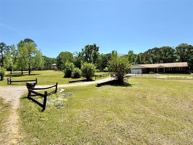 470 County Road 279 ., Valley Grande, AL 36701