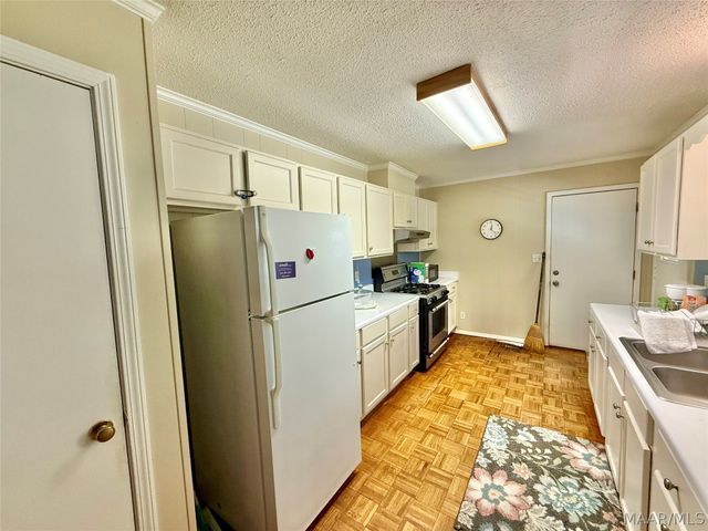 470 County Road 279 ., Valley Grande, AL 36701