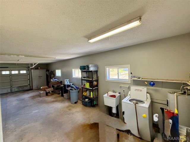 470 County Road 279 ., Valley Grande, AL 36701