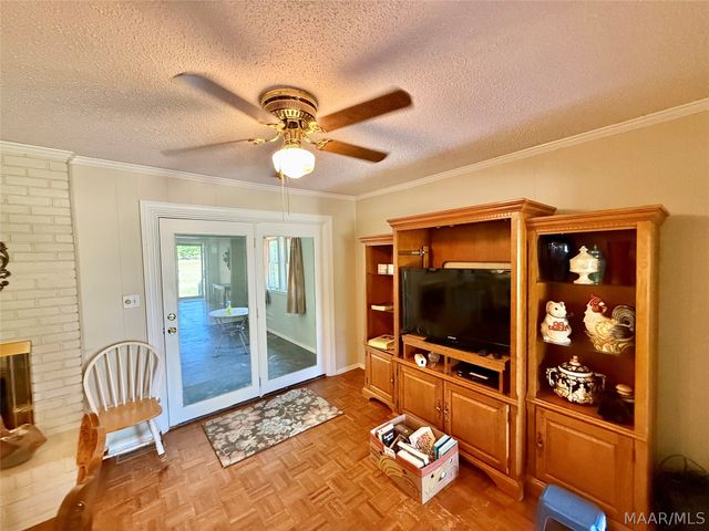 470 County Road 279 ., Valley Grande, AL 36701