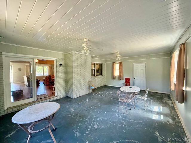 470 County Road 279 ., Valley Grande, AL 36701