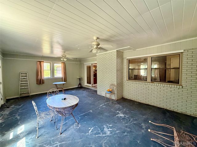 470 County Road 279 ., Valley Grande, AL 36701