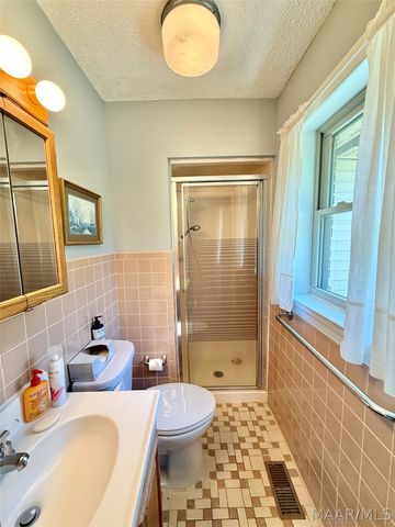 470 County Road 279 ., Valley Grande, AL 36701