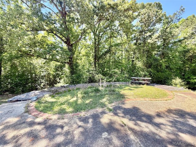 470 County Road 279 ., Valley Grande, AL 36701