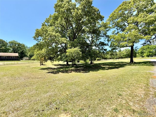 470 County Road 279 ., Valley Grande, AL 36701