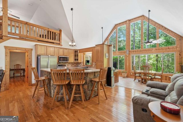 789 Gateway Drive, Ellijay, GA 30540