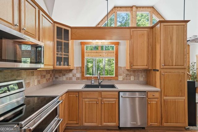 789 Gateway Drive, Ellijay, GA 30540