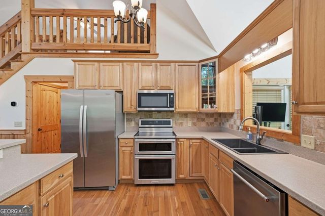 789 Gateway Drive, Ellijay, GA 30540