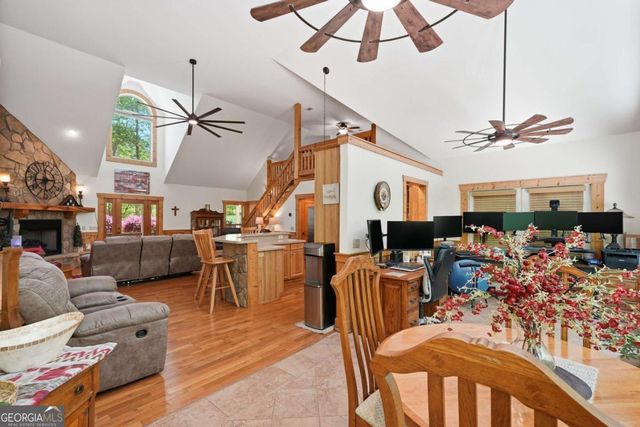 789 Gateway Drive, Ellijay, GA 30540