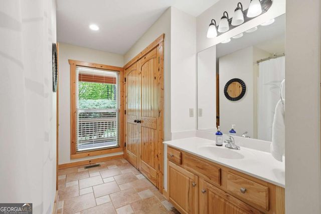 789 Gateway Drive, Ellijay, GA 30540
