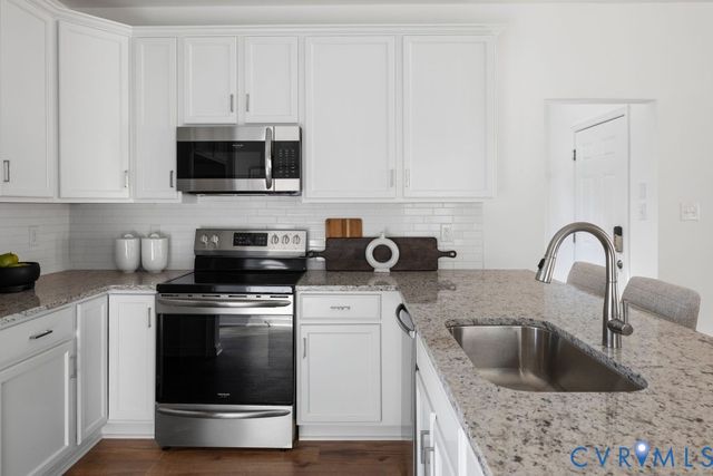 7955 Lyndale Dr, North Chesterfield, VA 23235