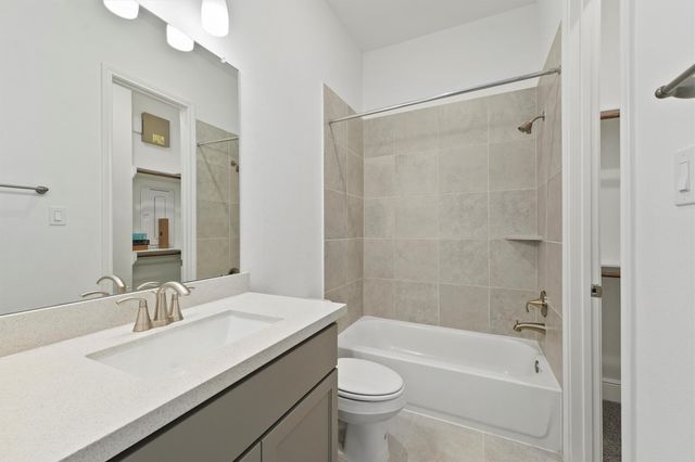 3504 Bridgewater Oaks Lane, Houston, TX 77055