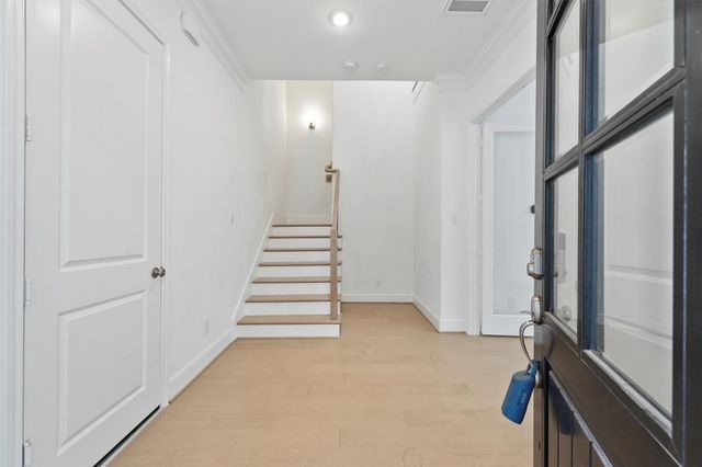 3504 Bridgewater Oaks Lane, Houston, TX 77055