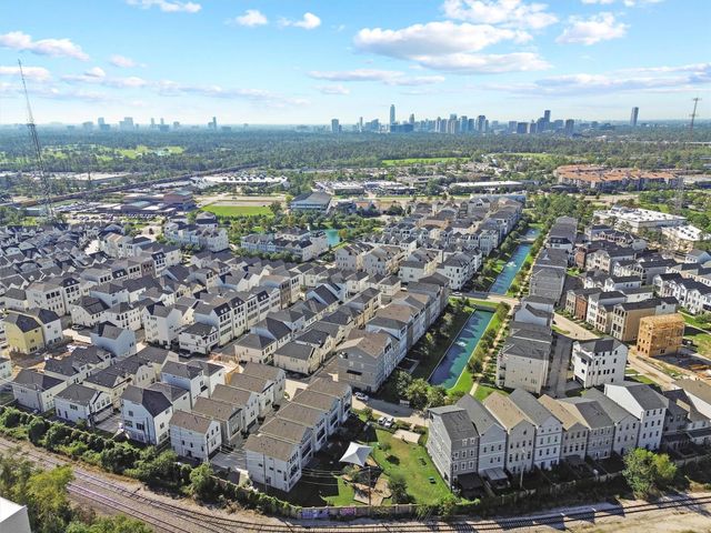 3504 Bridgewater Oaks Lane, Houston, TX 77055