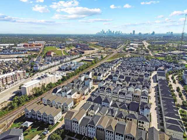 3504 Bridgewater Oaks Lane, Houston, TX 77055