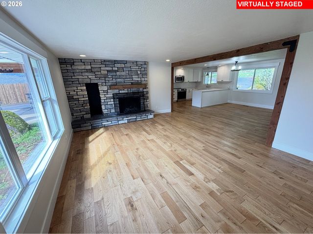 17460 Se SUNNYSIDE Rd, Damascus, OR 97089