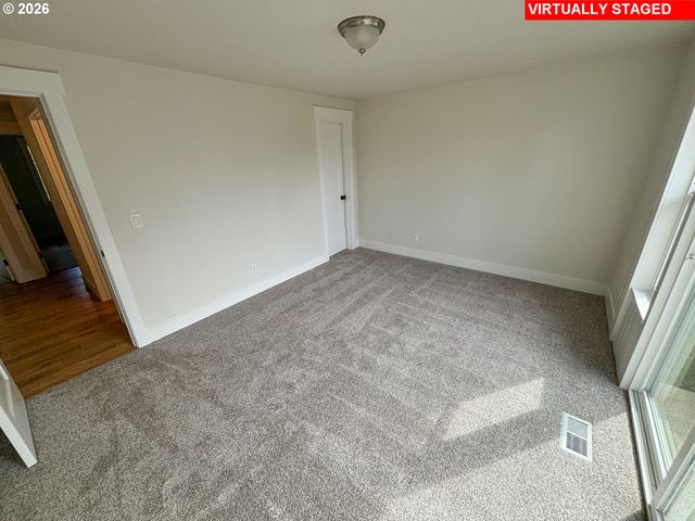 17460 Se SUNNYSIDE Rd, Damascus, OR 97089
