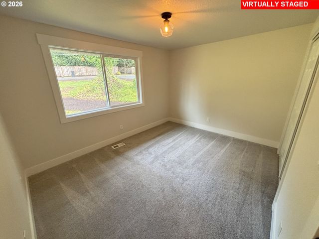 17460 Se SUNNYSIDE Rd, Damascus, OR 97089